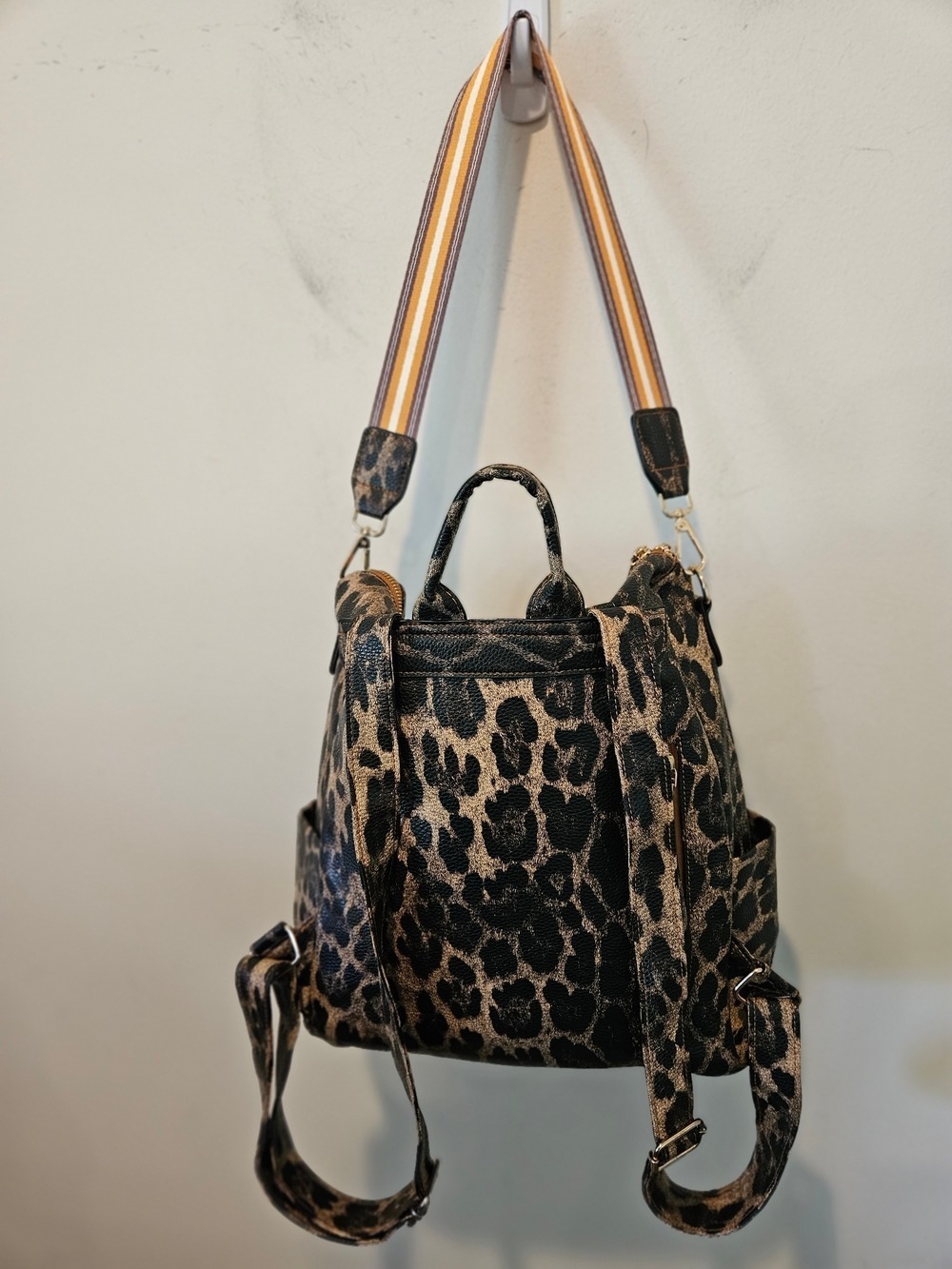 Modern + Chic Brielle Leopard Print Convertible Women’s Backpack Shoulder Bag - Picture 4 of 15
